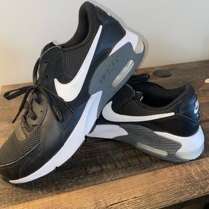 Men’s Nike Air max - 10.5!